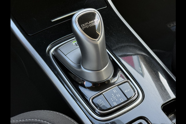 Mitsubishi Outlander BWJ 2021 | 2.4 225PK PHEV Pure | CLIMA | NAVI | STOELVERW | LEDER | CAMERA A | CARPLAY |