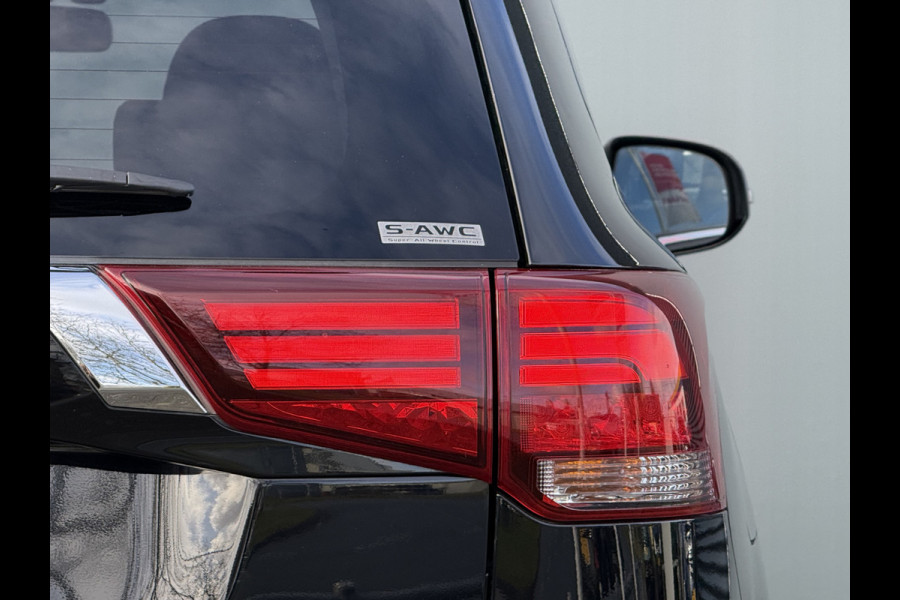 Mitsubishi Outlander BWJ 2021 | 2.4 225PK PHEV Pure | CLIMA | NAVI | STOELVERW | LEDER | CAMERA A | CARPLAY |