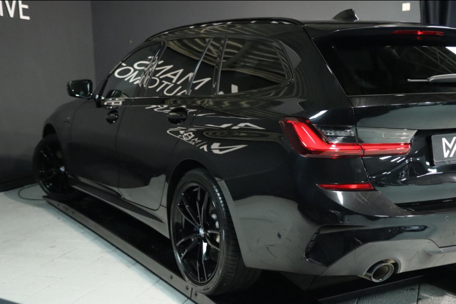 BMW 3 Serie Touring 330e M Sport / PANO / LIVE COCKPIT / CAMERA / DEALER SERVICE / STOELVERW