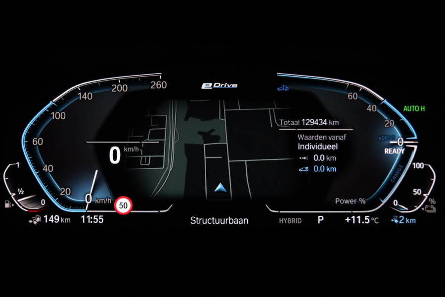 BMW 3 Serie Touring 330e M Sport / PANO / LIVE COCKPIT / CAMERA / DEALER SERVICE / STOELVERW