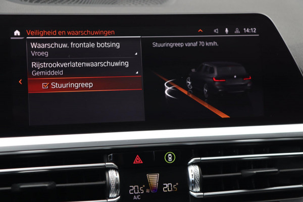 BMW 3 Serie Touring 330e M Sport / PANO / LIVE COCKPIT / CAMERA / DEALER SERVICE / STOELVERW