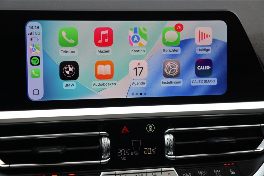 BMW 3 Serie Touring 330e M Sport / PANO / LIVE COCKPIT / CAMERA / DEALER SERVICE / STOELVERW