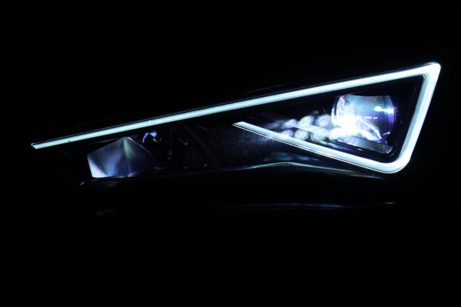 Seat Leon 1.4 TSI eHybrid PHEV FR / PANO / VIRTUAL / MEMORY / ACC / KEYLESS / CAMERA