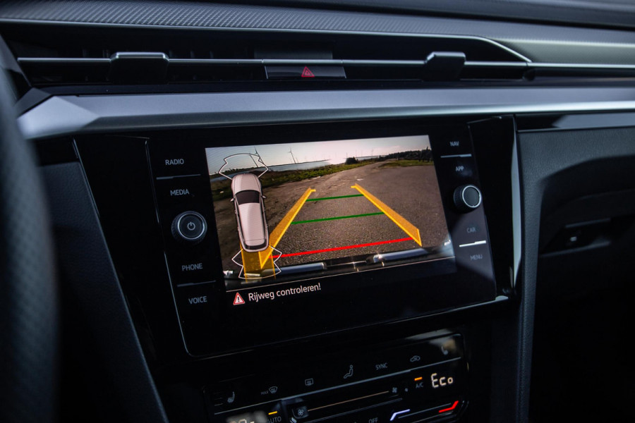Volkswagen Arteon 1.4 TSI eHybrid R-Line Business CARPLAY / LEER / CAMERA / MEMMORY / LED / STOELVERWARMING