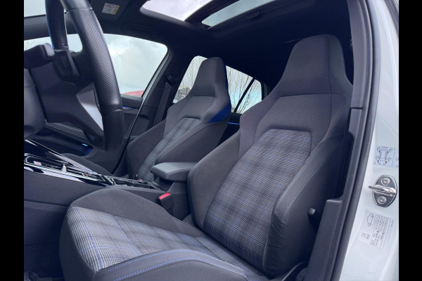Volkswagen Golf 1.4 eHybrid GTE Pano/Matrix/Blindspot