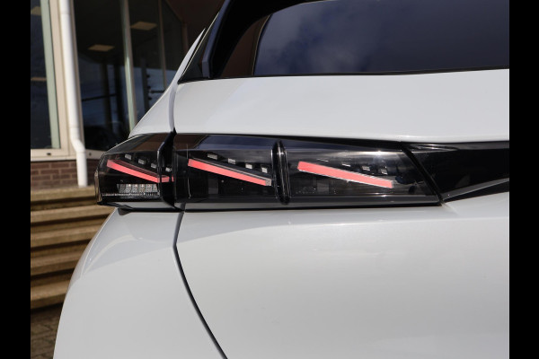 Peugeot E-308 FIRST EDITION GT EV 54 KWH + STUUR/STOELVERW. | ADAPTIVE CRUISE | CARPLAY | STANDKACHEL | CAMERA