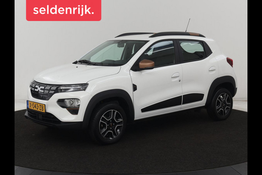 Dacia Spring Extreme 27 kWh | Leder | Carplay | Camera | Airco | Navigatie | Parkeerhulp | Speedlimiter | Bluetooth