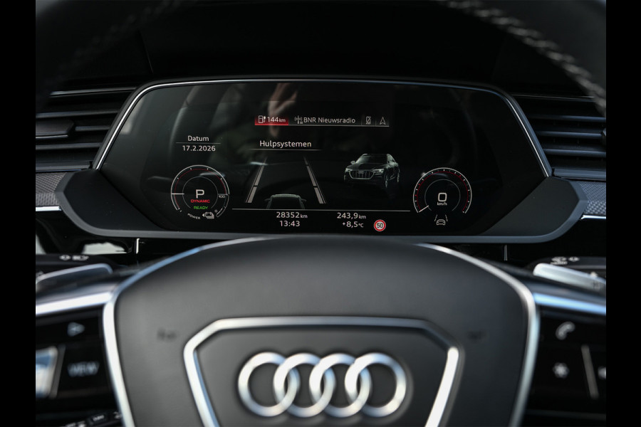 Audi Q8 Sportback e-tron 55 quattro 408pk S Edition 115 kWh | Panoramadak | S-Seats + Memory | B&O Sound | Camera | Luchtvering | Keyless | Active Cruise | Ambiance Interieur | 4-Zone Climate | Decor Carbon