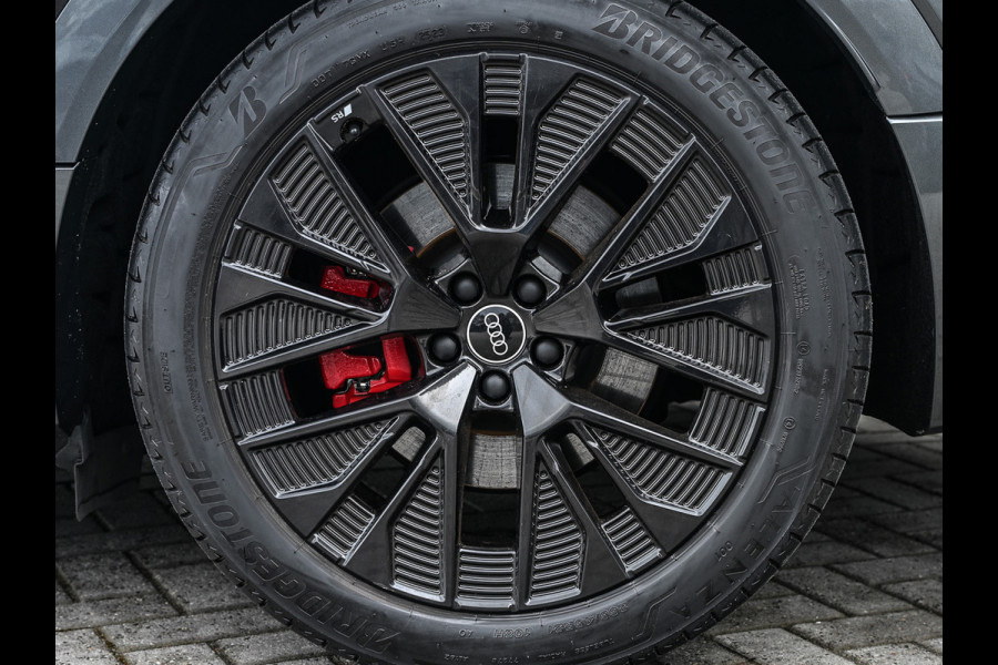 Audi Q8 Sportback e-tron 55 quattro 408pk S Edition 115 kWh | Panoramadak | S-Seats + Memory | B&O Sound | Camera | Luchtvering | Keyless | Active Cruise | Ambiance Interieur | 4-Zone Climate | Decor Carbon