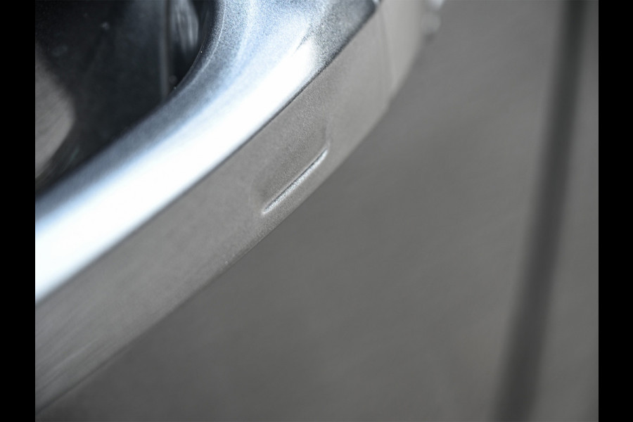 Audi Q8 Sportback e-tron 55 quattro 408pk S Edition 115 kWh | Panoramadak | S-Seats + Memory | B&O Sound | Camera | Luchtvering | Keyless | Active Cruise | Ambiance Interieur | 4-Zone Climate | Decor Carbon