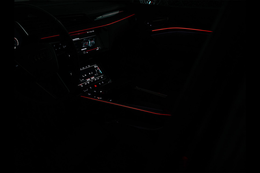 Audi Q8 Sportback e-tron 55 quattro 408pk S Edition 115 kWh | Panoramadak | S-Seats + Memory | B&O Sound | Camera | Luchtvering | Keyless | Active Cruise | Ambiance Interieur | 4-Zone Climate | Decor Carbon