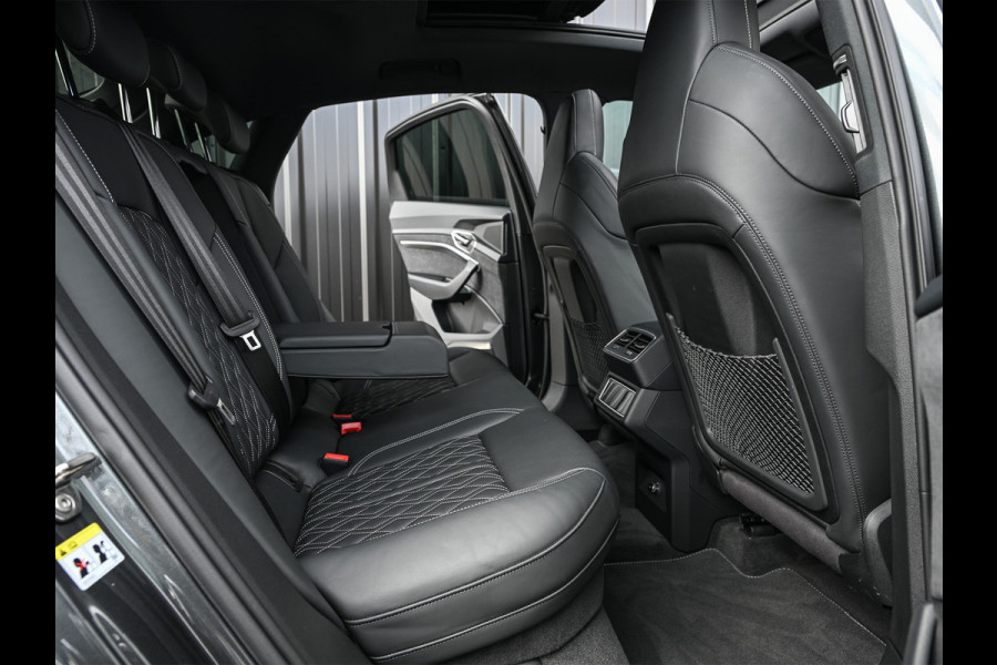 Audi Q8 Sportback e-tron 55 quattro 408pk S Edition 115 kWh | Panoramadak | S-Seats + Memory | B&O Sound | Camera | Luchtvering | Keyless | Active Cruise | Ambiance Interieur | 4-Zone Climate | Decor Carbon