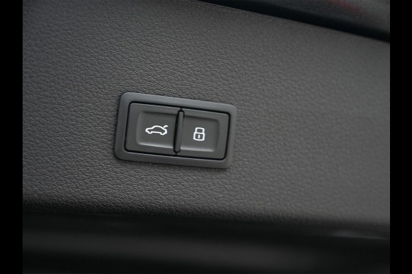 Audi Q8 Sportback e-tron 55 quattro 408pk S Edition 115 kWh | Panoramadak | S-Seats + Memory | B&O Sound | Camera | Luchtvering | Keyless | Active Cruise | Ambiance Interieur | 4-Zone Climate | Decor Carbon