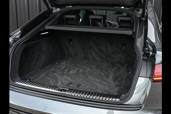 Audi Q8 Sportback e-tron 55 quattro 408pk S Edition 115 kWh | Panoramadak | S-Seats + Memory | B&O Sound | Camera | Luchtvering | Keyless | Active Cruise | Ambiance Interieur | 4-Zone Climate | Decor Carbon