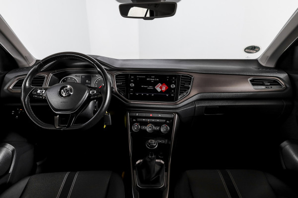 Volkswagen T-Roc 1.5 TSI Style 150 PK Orig. NL | Afn. Trekhaak | Adapt. Cruise | PDC | NAV + App. Connect | ECC | LM 16" |