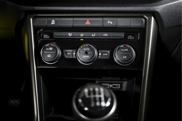 Volkswagen T-Roc 1.5 TSI Style 150 PK Orig. NL | Afn. Trekhaak | Adapt. Cruise | PDC | NAV + App. Connect | ECC | LM 16" |