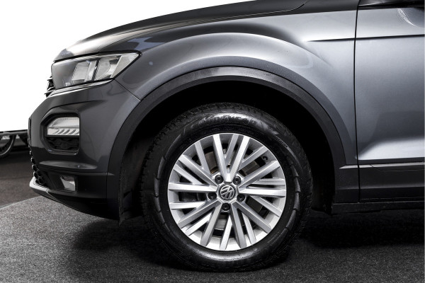 Volkswagen T-Roc 1.5 TSI Style 150 PK Orig. NL | Afn. Trekhaak | Adapt. Cruise | PDC | NAV + App. Connect | ECC | LM 16" |