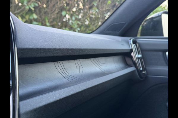 Volvo C40 C40 RECHARGE 94,7% SOH PLUS VOL OPTIES LEDER ALCANTARA ADAPTIVE CRUISE STOELVERWARMING CARPLAY EERSTE EIGENAAR