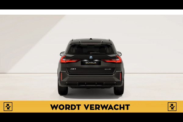 BMW iX1 EDrive20 67 kWh|M-sport|Pano|H&K|Leder|E-stoel|LED