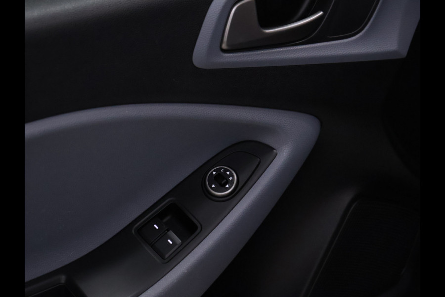 Hyundai i20 1.4i i-Vision Automaat [TREKHAAK, AIRCO, PARKEERSENSOR, RADIO, NIEUWSTAAT]