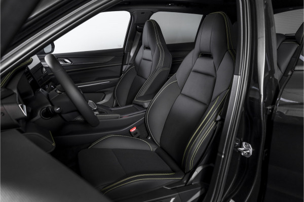 Lynk & Co 01 1.5 More | S/K-panodak | Dig. Cockpit | Stoel-+Stuurverw. | 360 Camera | Adapt. Cruise | Memory | Elek. klep | LM 20" |