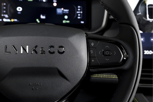 Lynk & Co 01 1.5 More | S/K-panodak | Dig. Cockpit | Stoel-+Stuurverw. | 360 Camera | Adapt. Cruise | Memory | Elek. klep | LM 20" |