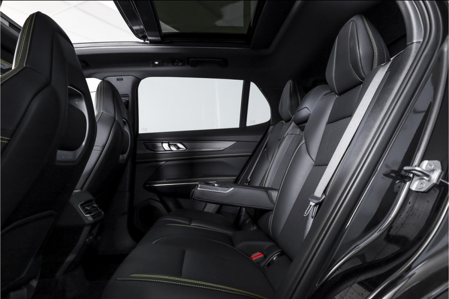 Lynk & Co 01 1.5 More | S/K-panodak | Dig. Cockpit | Stoel-+Stuurverw. | 360 Camera | Adapt. Cruise | Memory | Elek. klep | LM 20" |