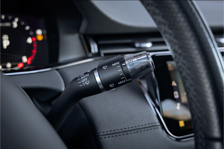 Land Rover Range Rover Evoque 2.0 D200 AWD R-Dynamic SE Pano - 20'' - Black Pack