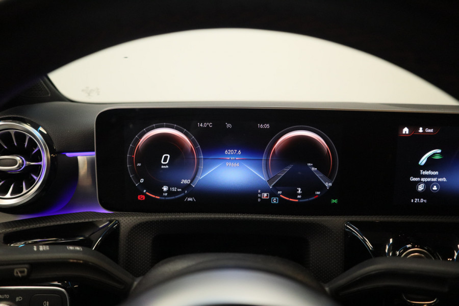 Mercedes-Benz A-Klasse 220 Premium Plus AMG Cruise/Climate Panoramadak PDC