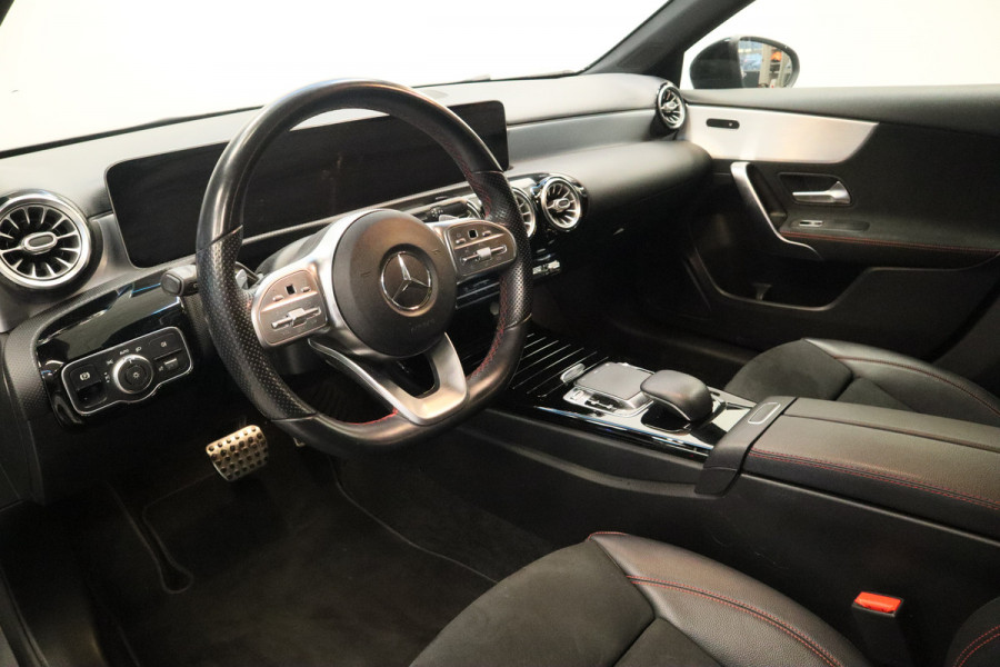 Mercedes-Benz A-Klasse 220 Premium Plus AMG Cruise/Climate Panoramadak PDC
