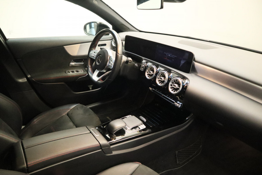 Mercedes-Benz A-Klasse 220 Premium Plus AMG Cruise/Climate Panoramadak PDC