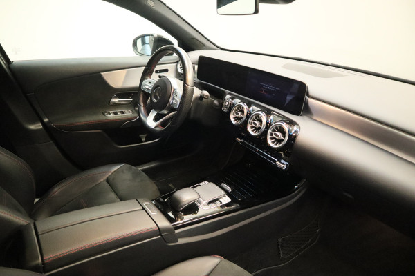 Mercedes-Benz A-Klasse 220 Premium Plus AMG Cruise/Climate Panoramadak PDC