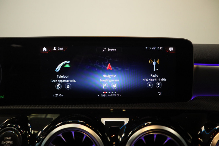 Mercedes-Benz A-Klasse 220 Premium Plus AMG Cruise/Climate Panoramadak PDC