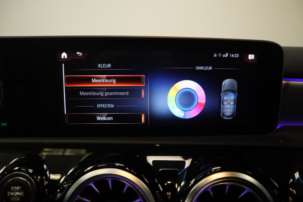 Mercedes-Benz A-Klasse 220 Premium Plus AMG Cruise/Climate Panoramadak PDC