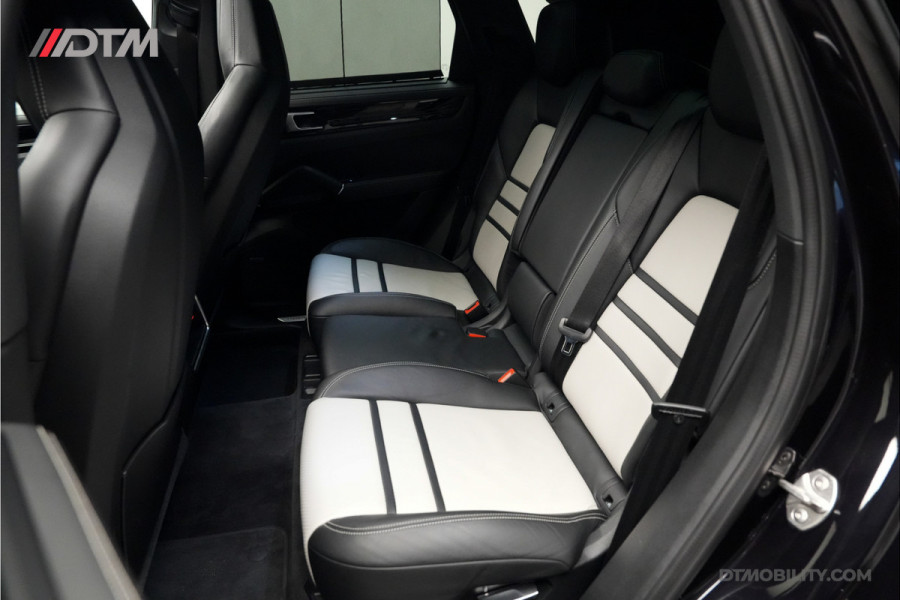 Porsche Cayenne 3.0 Sport Chrono | VOL | Panoramadak | Stoelvent. | Luchtvering