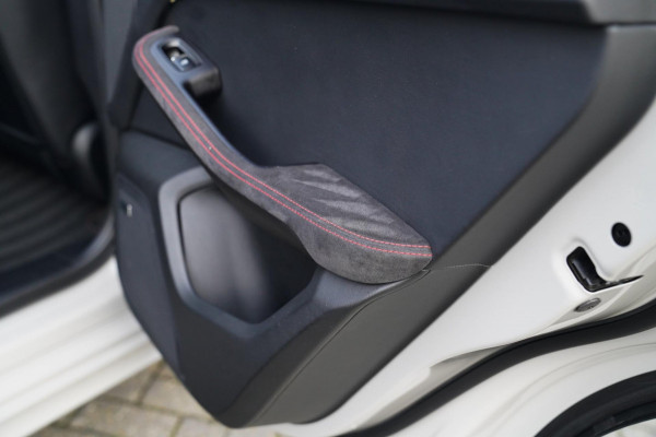 Porsche Macan 2.9 GTS | Panorama | Sport uitlaat | 360 Cam | Luchtvering | Sport Chrono | Dealer onderhouden | 1e eigenaar | ACC |