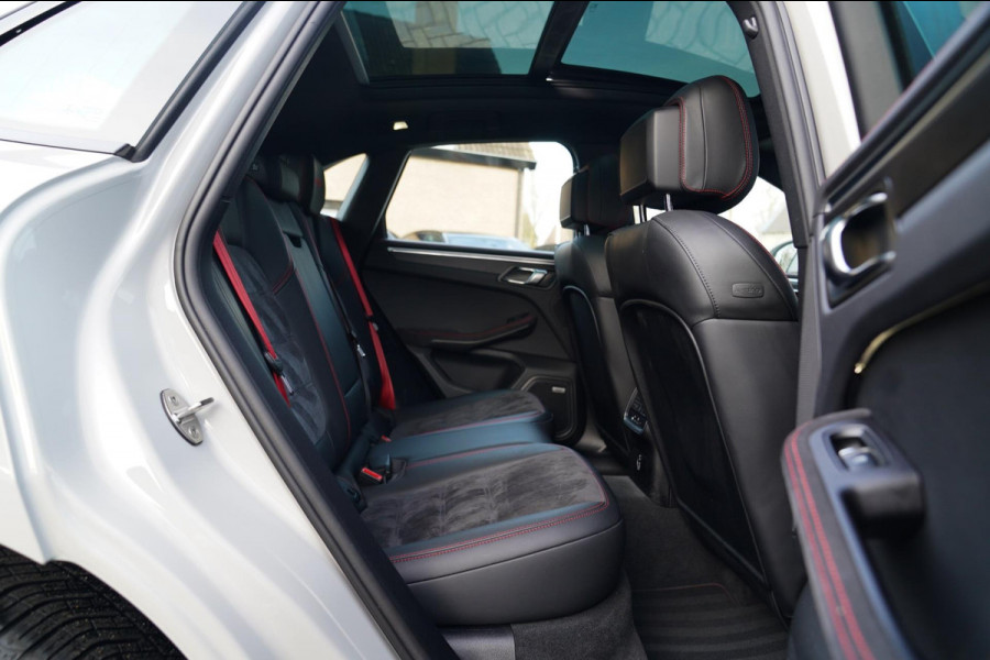 Porsche Macan 2.9 GTS | Panorama | Sport uitlaat | 360 Cam | Luchtvering | Sport Chrono | Dealer onderhouden | 1e eigenaar | ACC |