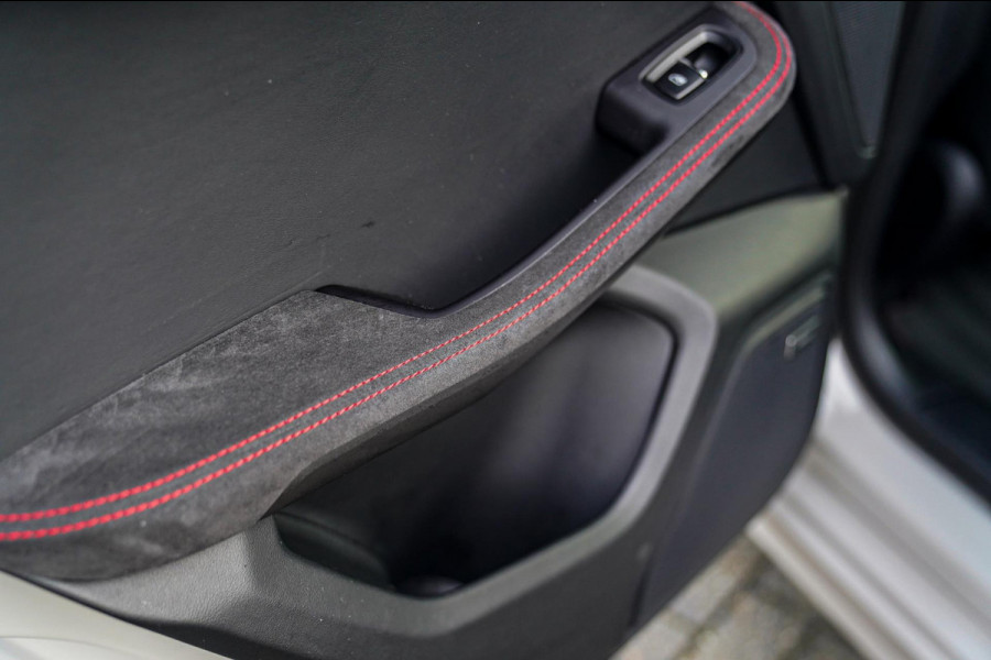 Porsche Macan 2.9 GTS | Panorama | Sport uitlaat | 360 Cam | Luchtvering | Sport Chrono | Dealer onderhouden | 1e eigenaar | ACC |