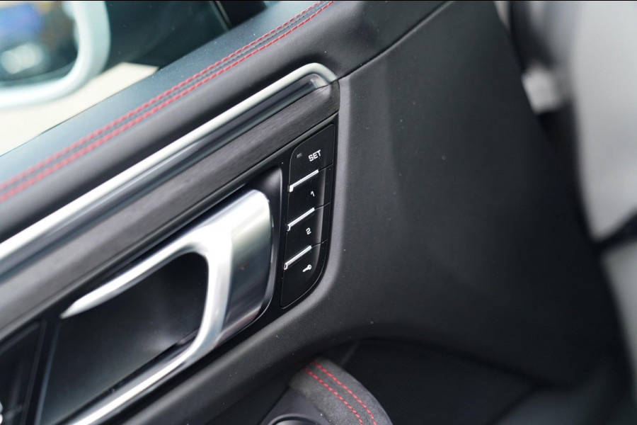 Porsche Macan 2.9 GTS | Panorama | Sport uitlaat | 360 Cam | Luchtvering | Sport Chrono | Dealer onderhouden | 1e eigenaar | ACC |