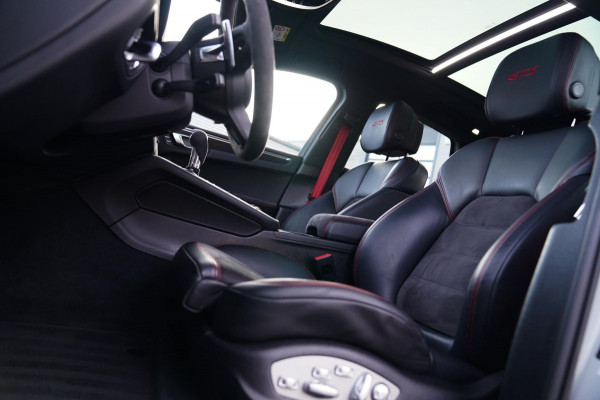 Porsche Macan 2.9 GTS | Panorama | Sport uitlaat | 360 Cam | Luchtvering | Sport Chrono | Dealer onderhouden | 1e eigenaar | ACC |