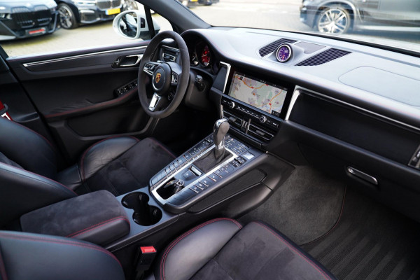 Porsche Macan 2.9 GTS | Panorama | Sport uitlaat | 360 Cam | Luchtvering | Sport Chrono | Dealer onderhouden | 1e eigenaar | ACC |