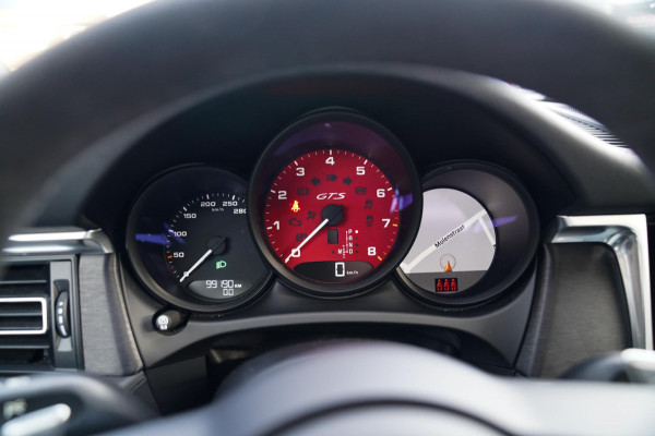 Porsche Macan 2.9 GTS | Panorama | Sport uitlaat | 360 Cam | Luchtvering | Sport Chrono | Dealer onderhouden | 1e eigenaar | ACC |