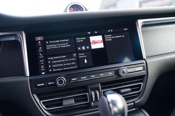 Porsche Macan 2.9 GTS | Panorama | Sport uitlaat | 360 Cam | Luchtvering | Sport Chrono | Dealer onderhouden | 1e eigenaar | ACC |