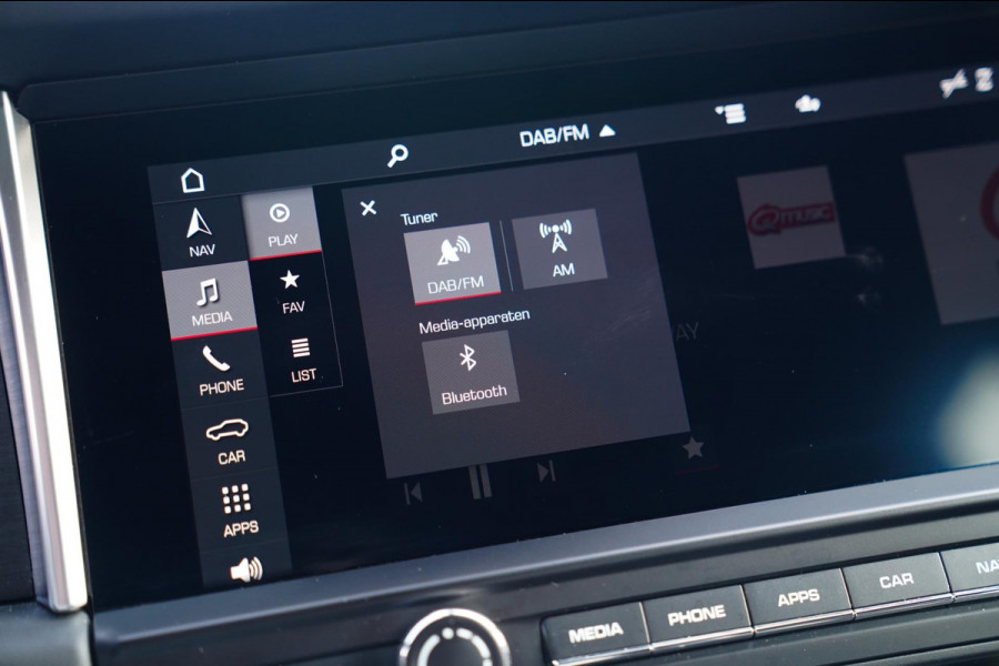 Porsche Macan 2.9 GTS | Panorama | Sport uitlaat | 360 Cam | Luchtvering | Sport Chrono | Dealer onderhouden | 1e eigenaar | ACC |