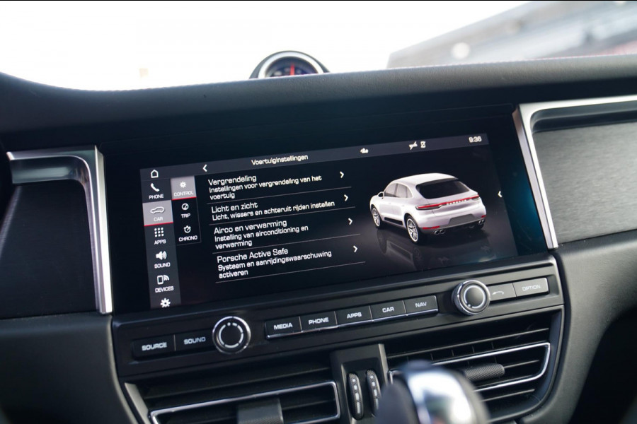 Porsche Macan 2.9 GTS | Panorama | Sport uitlaat | 360 Cam | Luchtvering | Sport Chrono | Dealer onderhouden | 1e eigenaar | ACC |