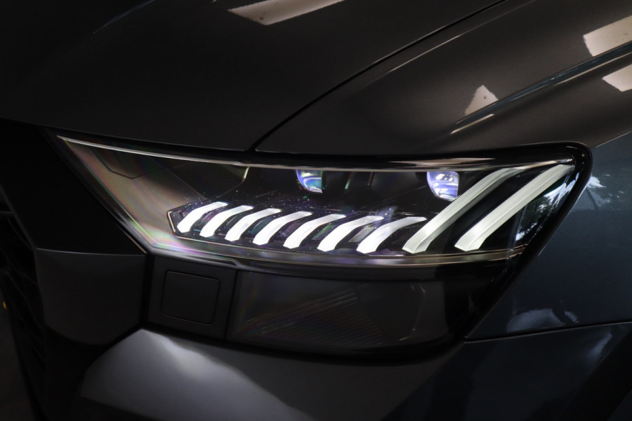 Audi Q8 4.0 TFSI RS Q8 quattro Panoramadak 23''Velgen Head-Up B&O Audio ! 2e Paasdag geopend van 12.00 tot 17:00u !