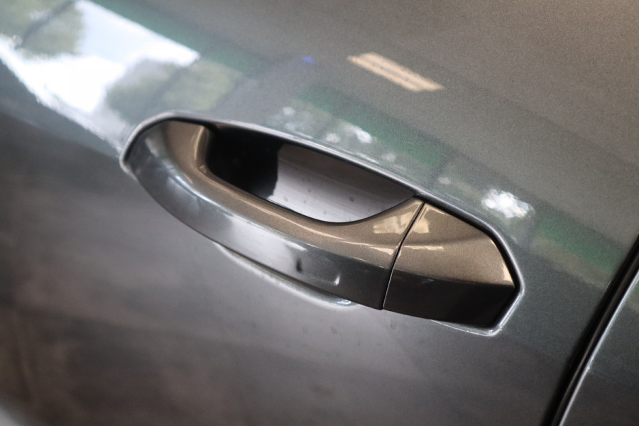 Audi Q8 4.0 TFSI RS Q8 quattro Panoramadak 23''Velgen Head-Up B&O Audio ! 2e Paasdag geopend van 12.00 tot 17:00u !