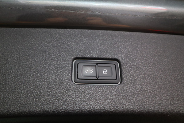 Audi Q8 4.0 TFSI RS Q8 quattro Panoramadak 23''Velgen Head-Up B&O Audio ! 2e Paasdag geopend van 12.00 tot 17:00u !