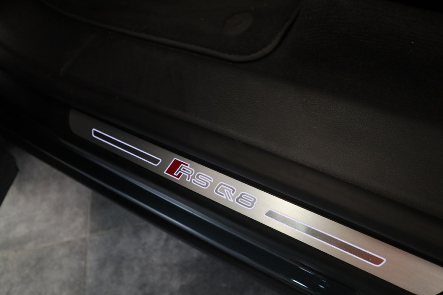 Audi Q8 4.0 TFSI RS Q8 quattro Panoramadak 23''Velgen Head-Up B&O Audio ! 2e Paasdag geopend van 12.00 tot 17:00u !