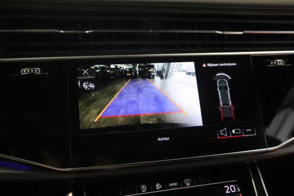 Audi Q8 4.0 TFSI RS Q8 quattro Panoramadak 23''Velgen Head-Up B&O Audio ! 2e Paasdag geopend van 12.00 tot 17:00u !
